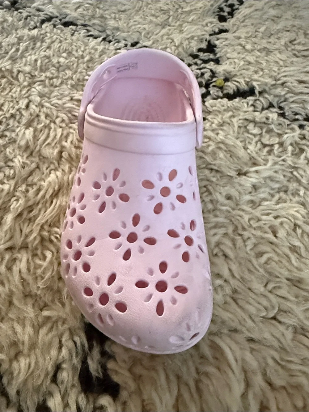 CROCS Kids Light Pink Floral Cutout Clogs